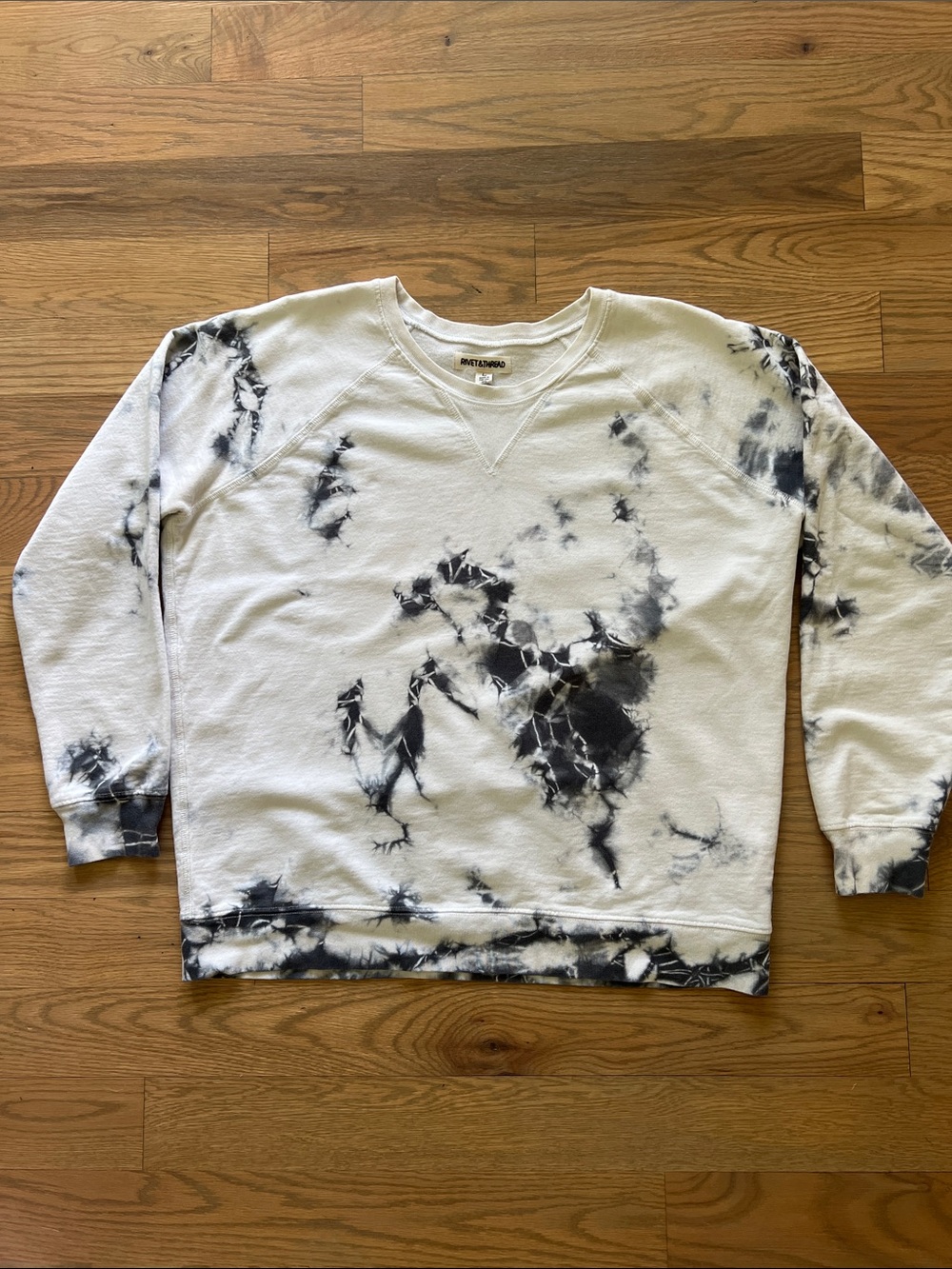 Rivet & Thread Tie-Dye Crewneck Sweatshirt - White & Black